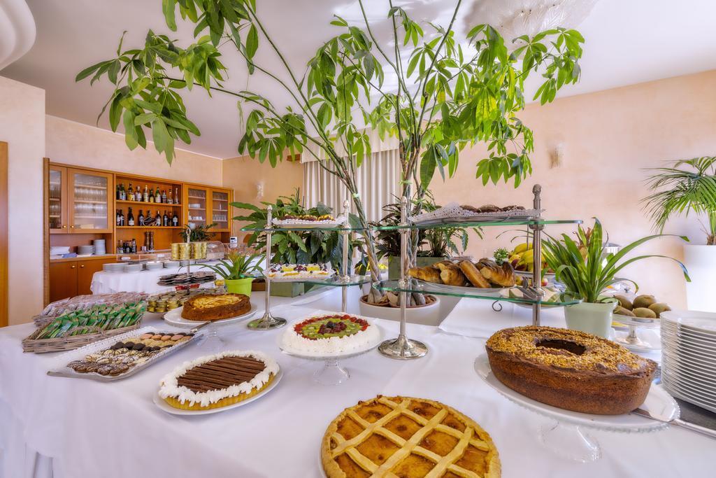 Astura Palace Hotel Νετούνο Εξωτερικό φωτογραφία