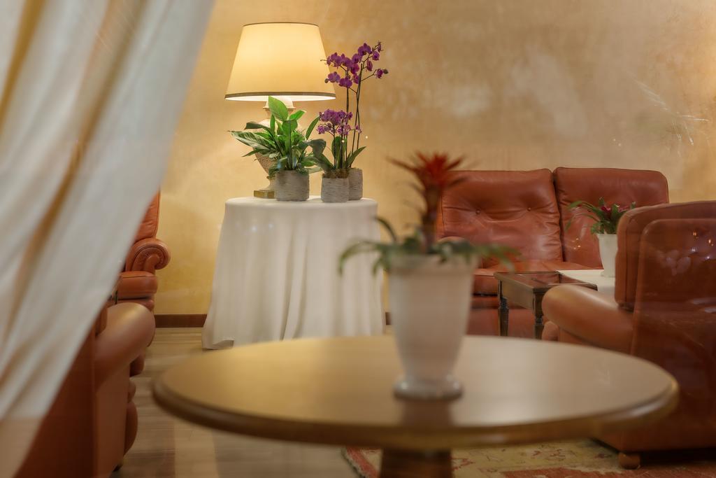Astura Palace Hotel Νετούνο Εξωτερικό φωτογραφία