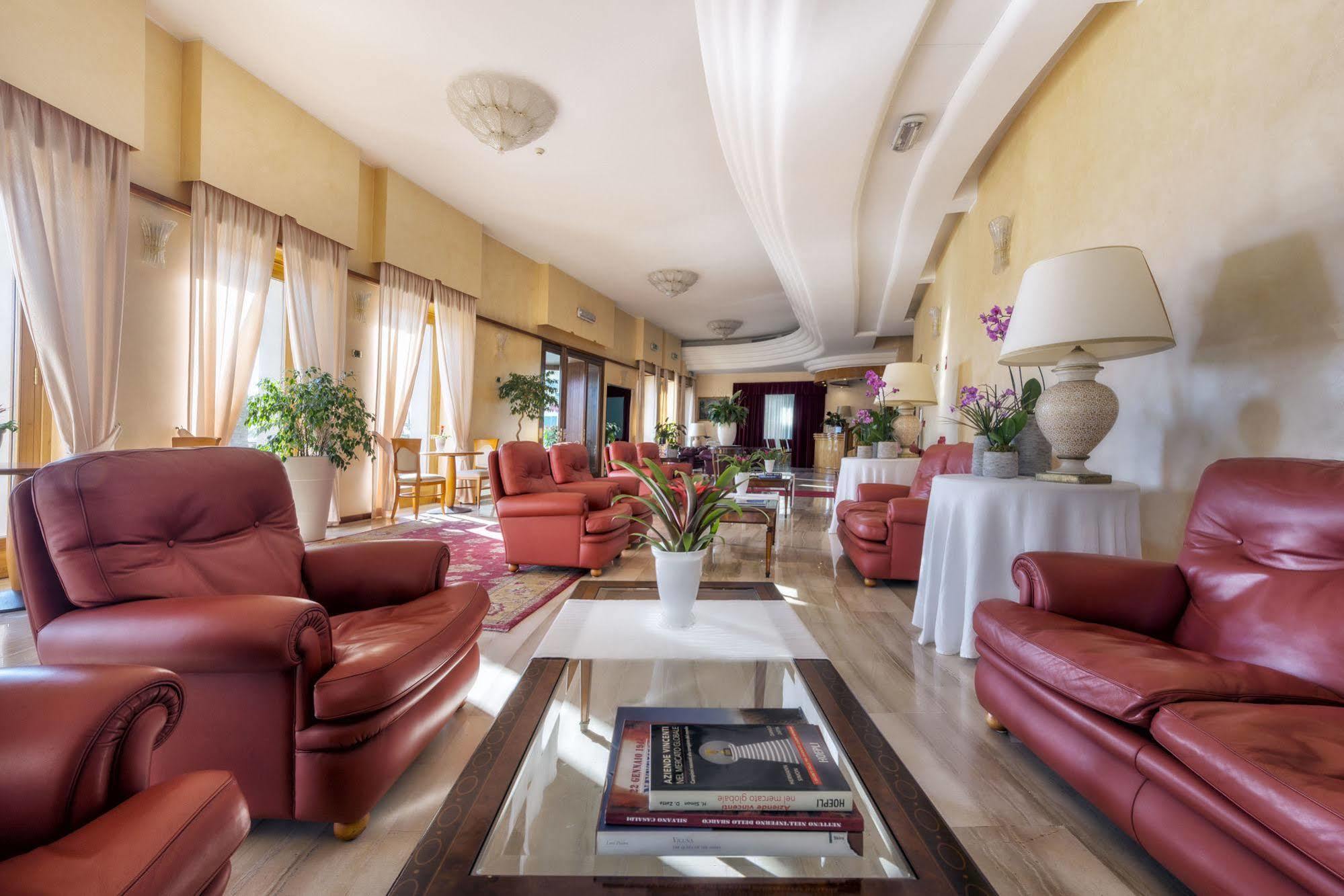 Astura Palace Hotel Νετούνο Εξωτερικό φωτογραφία