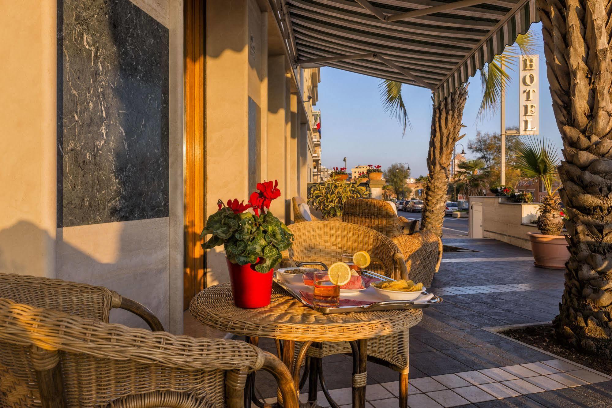 Astura Palace Hotel Νετούνο Εξωτερικό φωτογραφία